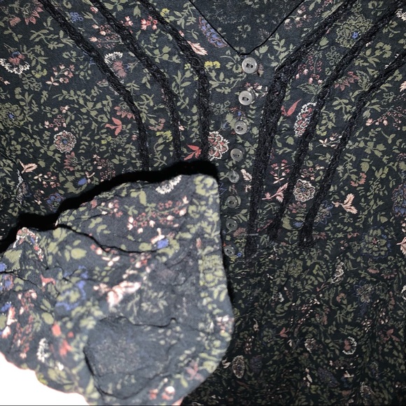 American Eagle floral boho long sleeve shirt - Picture 7 of 7